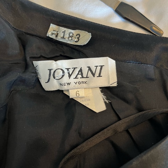 JOVANI Beaded Dress size  6 One Shoulder Formal Gown Maxi
Black White Glam. - Picture 5 of 12